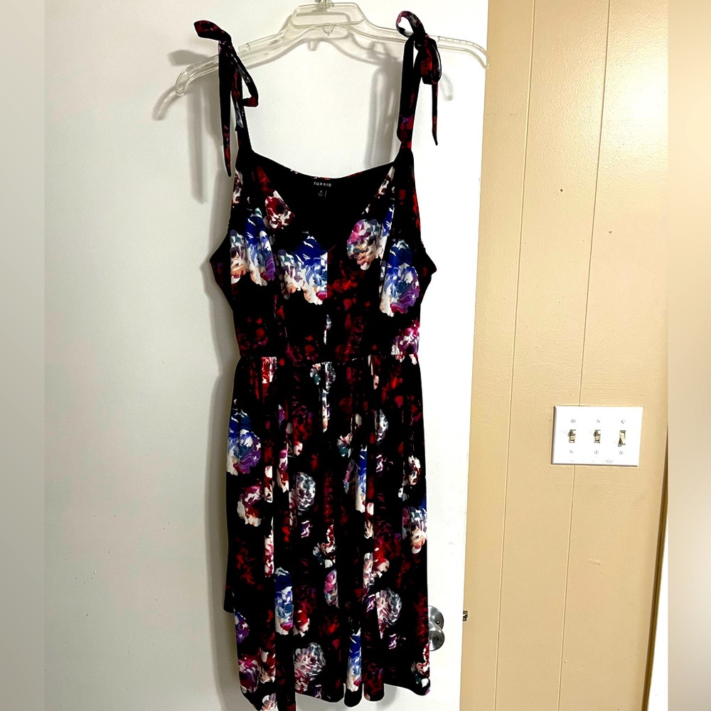 Torrid size 4 dress